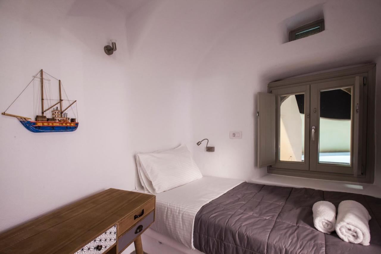 Cupola Suites Oia  Bagian luar foto